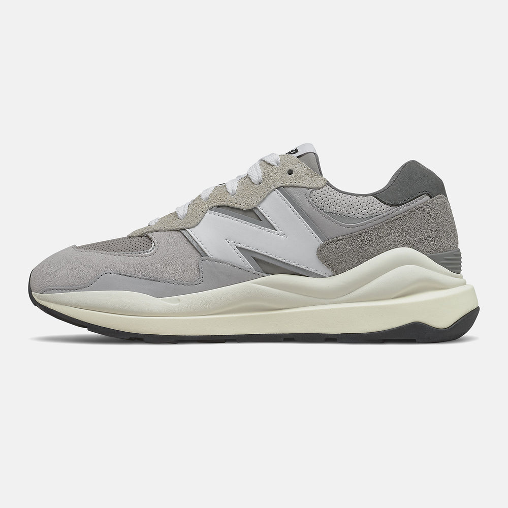 57/40-Women|Men | New Balance
