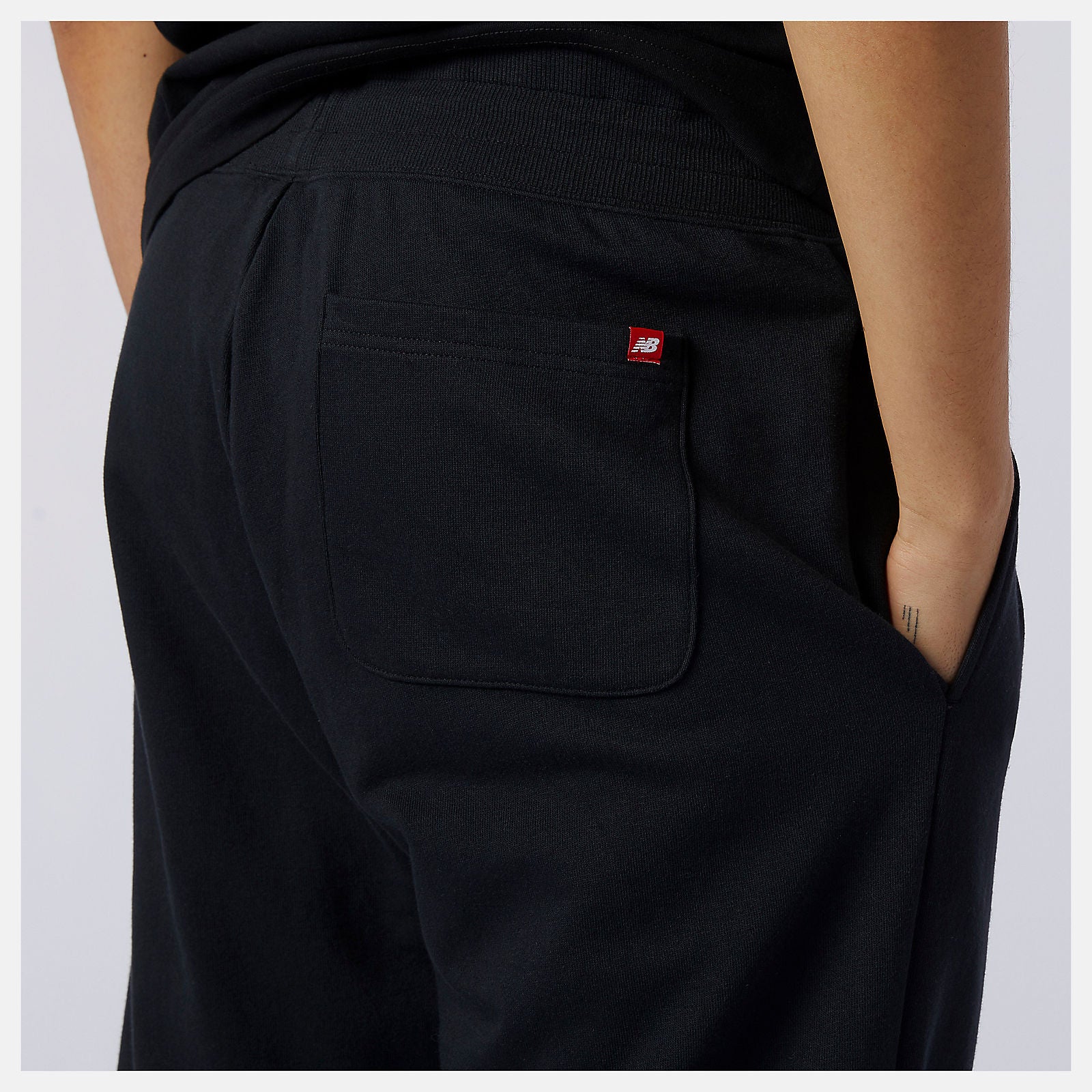 NB Essentials Embroidered Pant-Women|Men | New Balance