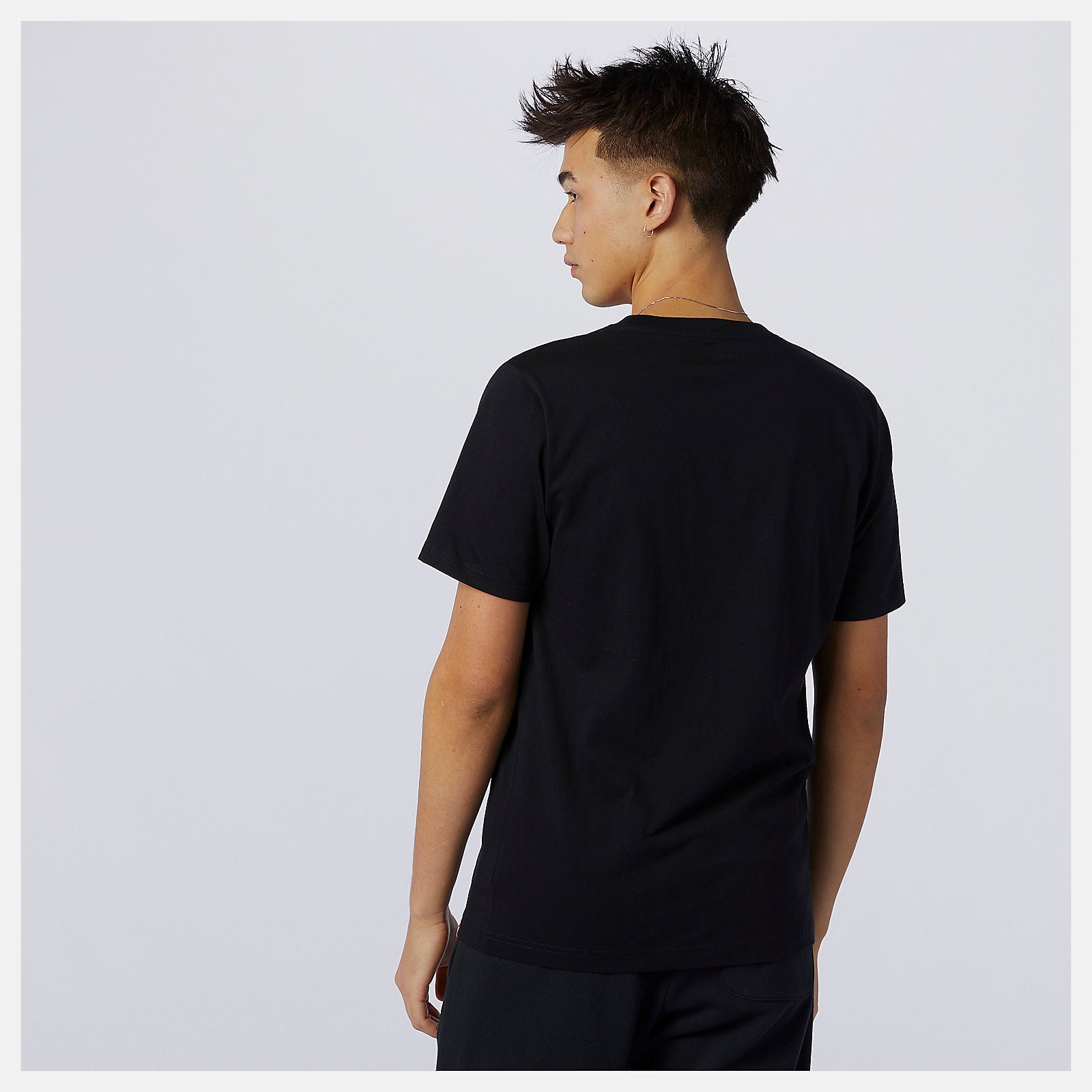 NB Essentials Embroidered Tee-Women|Men | New Balance