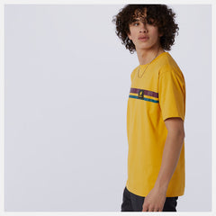 NB Athletics Higher Learning Badge Tee-Men | New Balance