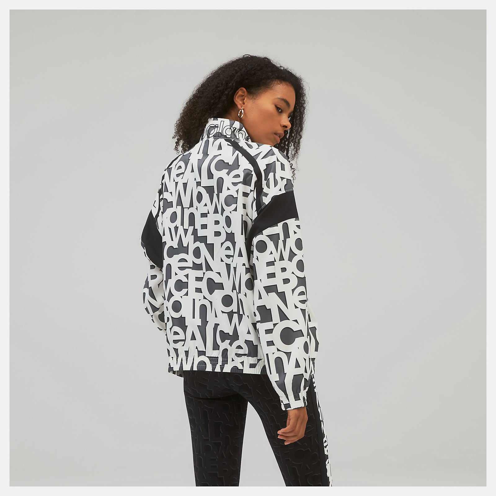 Relentless Printed Woven Jacket-Women | New Balance