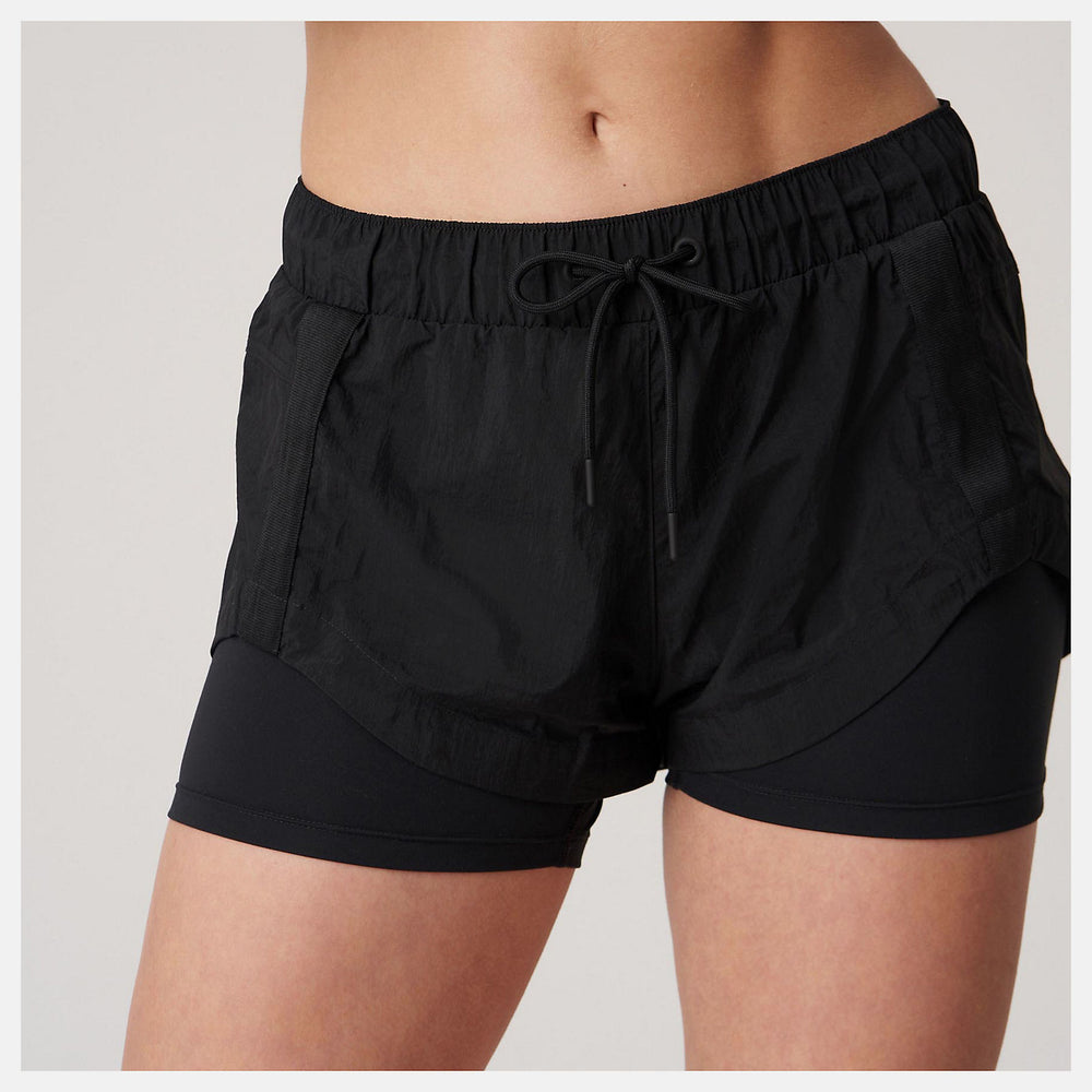 Bandier Woven tech Short-Women | New Balance
