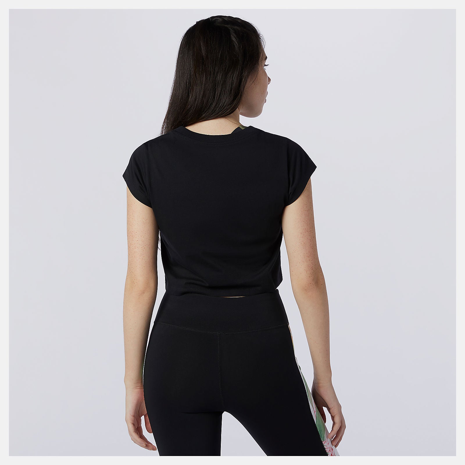 NB Essentials Botanical Tee-Women | New Balance