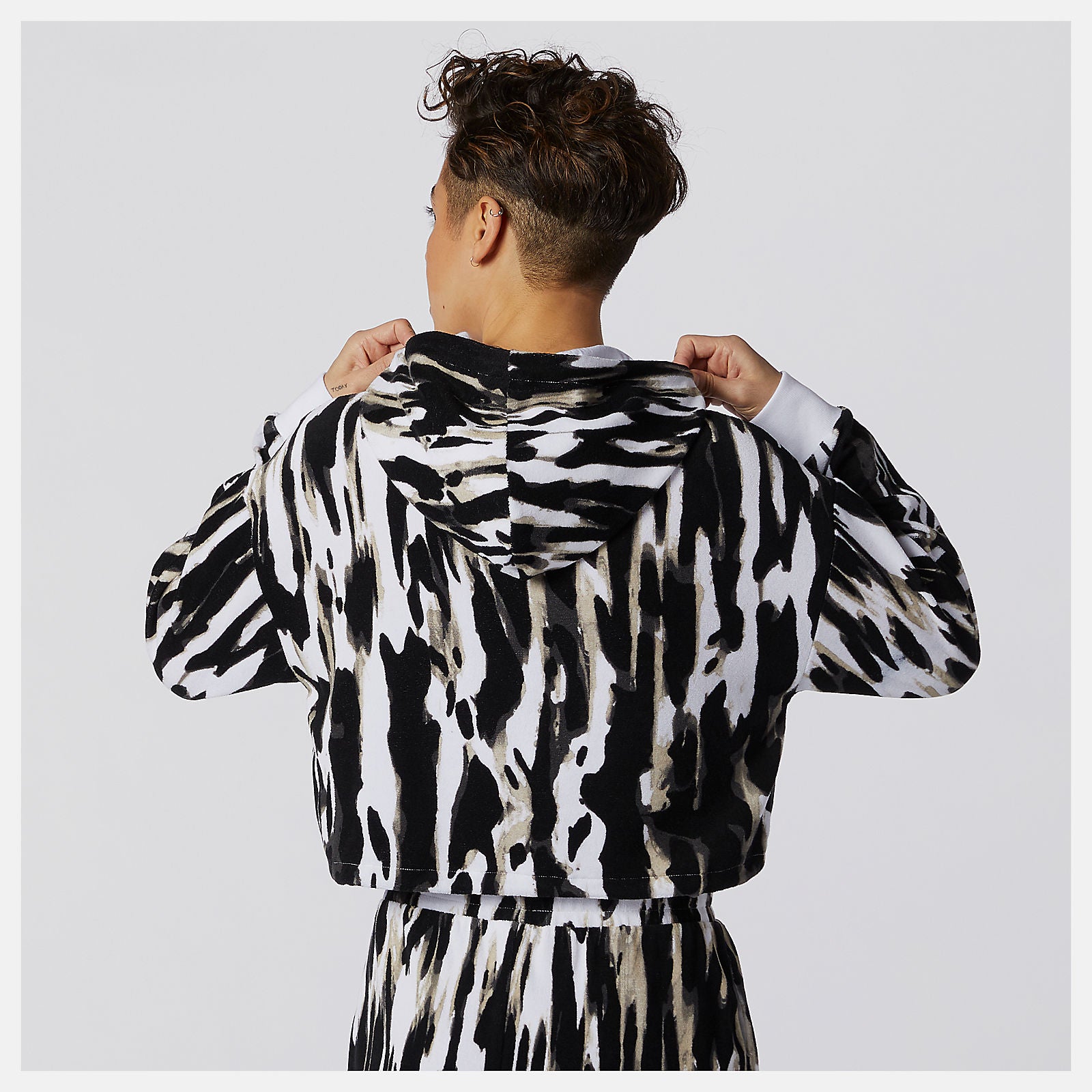 NB Athletics Collide Printed Terry Hoodie-Women | New Balance