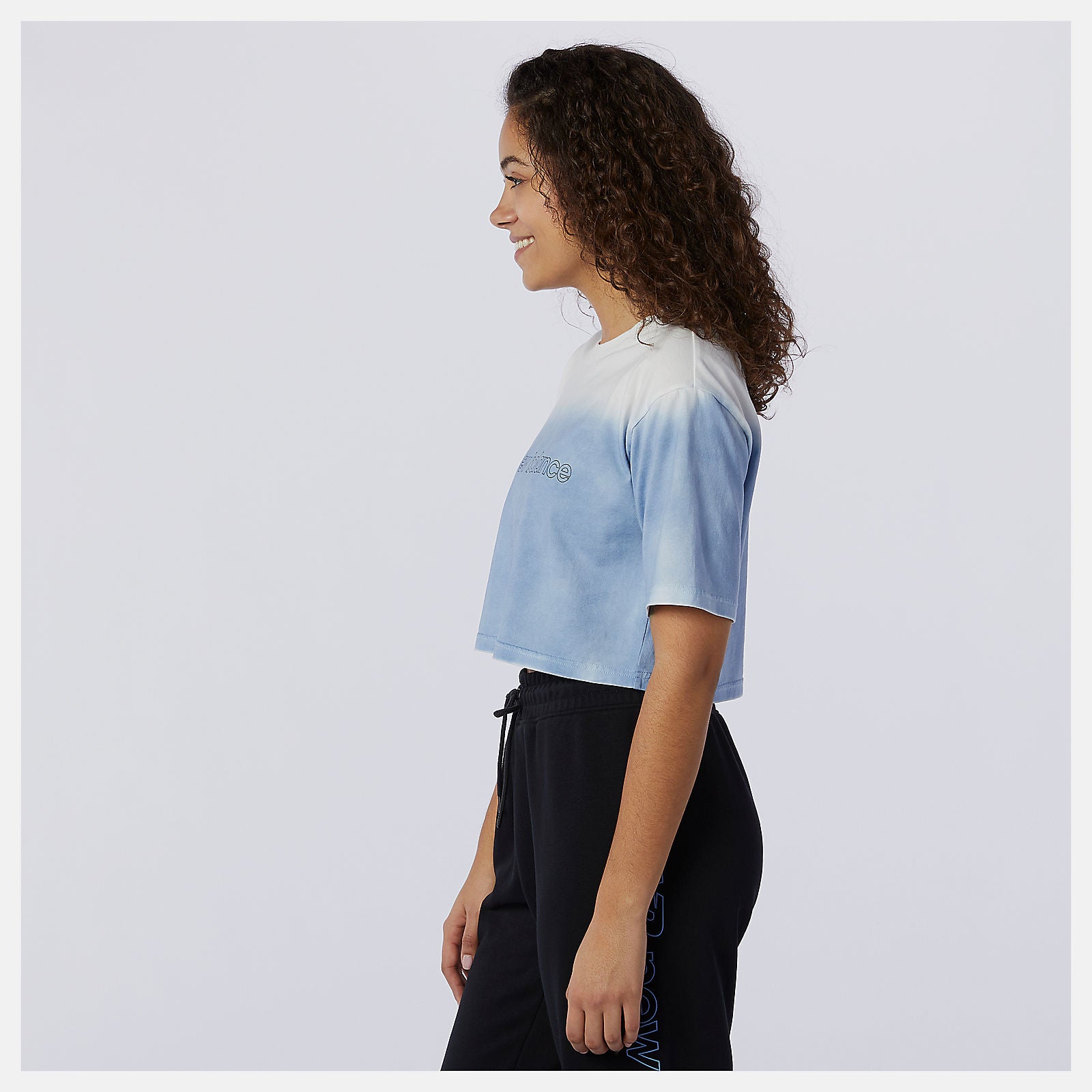 Sport Style Optiks Gradient Spray Tee-Women | New Balance